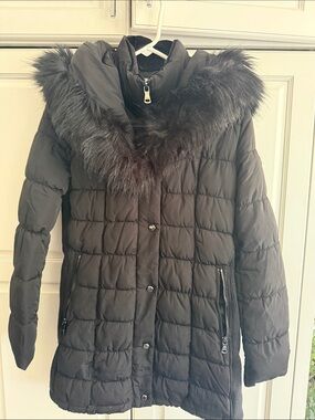 Women's Black Quilted Faux-Fur Trim Puffer Coat